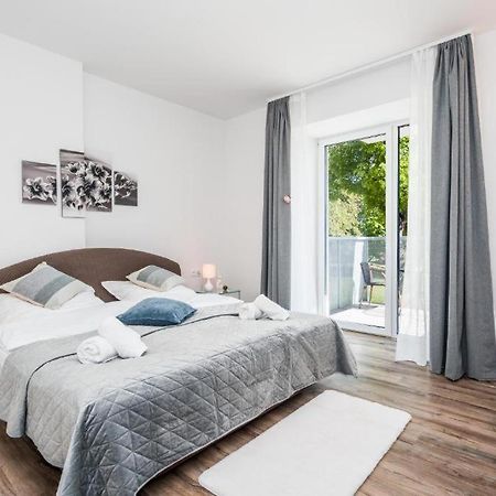 شقة Perla Hradce 101 Hradec Králové المظهر الخارجي الصورة