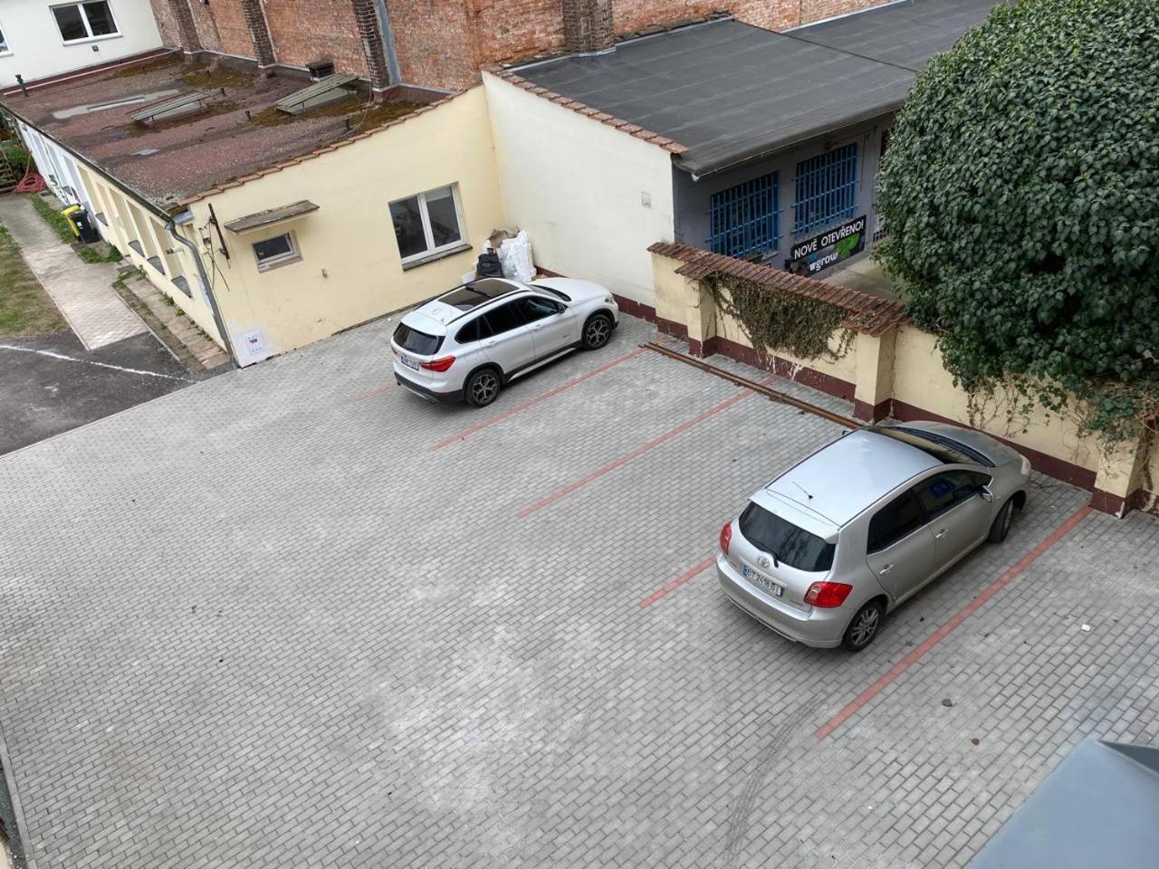 شقة Perla Hradce 101 Hradec Králové المظهر الخارجي الصورة